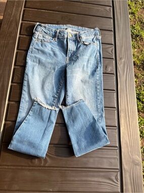 Old Navy Classic Blue Women's Ripped Knee Jeans size 8 rockstar
